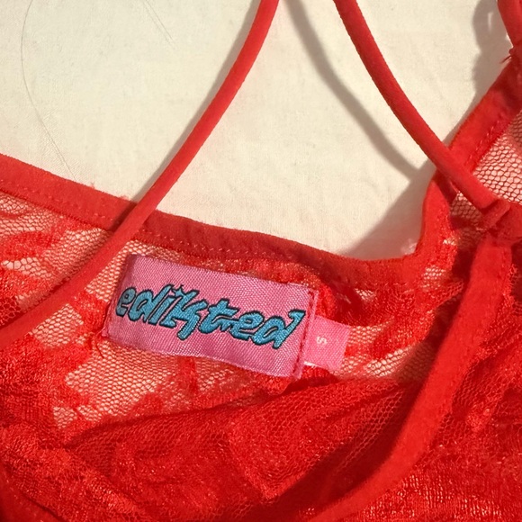 Edikted Vibrant Red Lace Camisole - Picture 2 of 3
